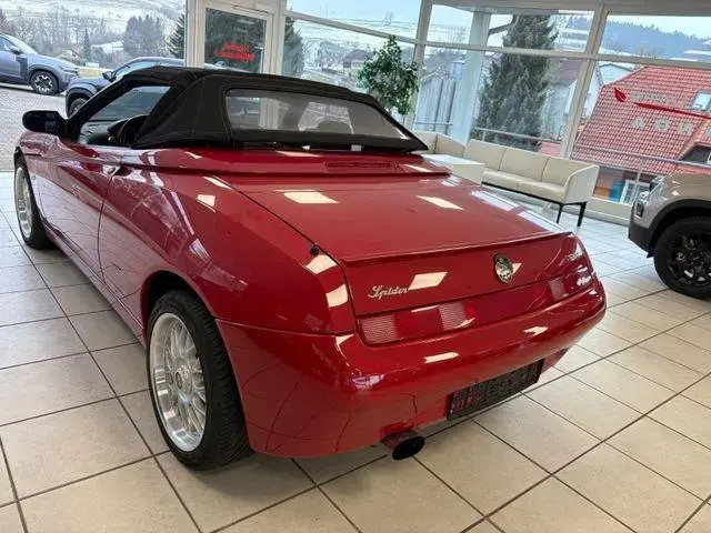 Main__Slider__Photo:Alfa Romeo Spider 2.0 T.Spark 04/2001-1