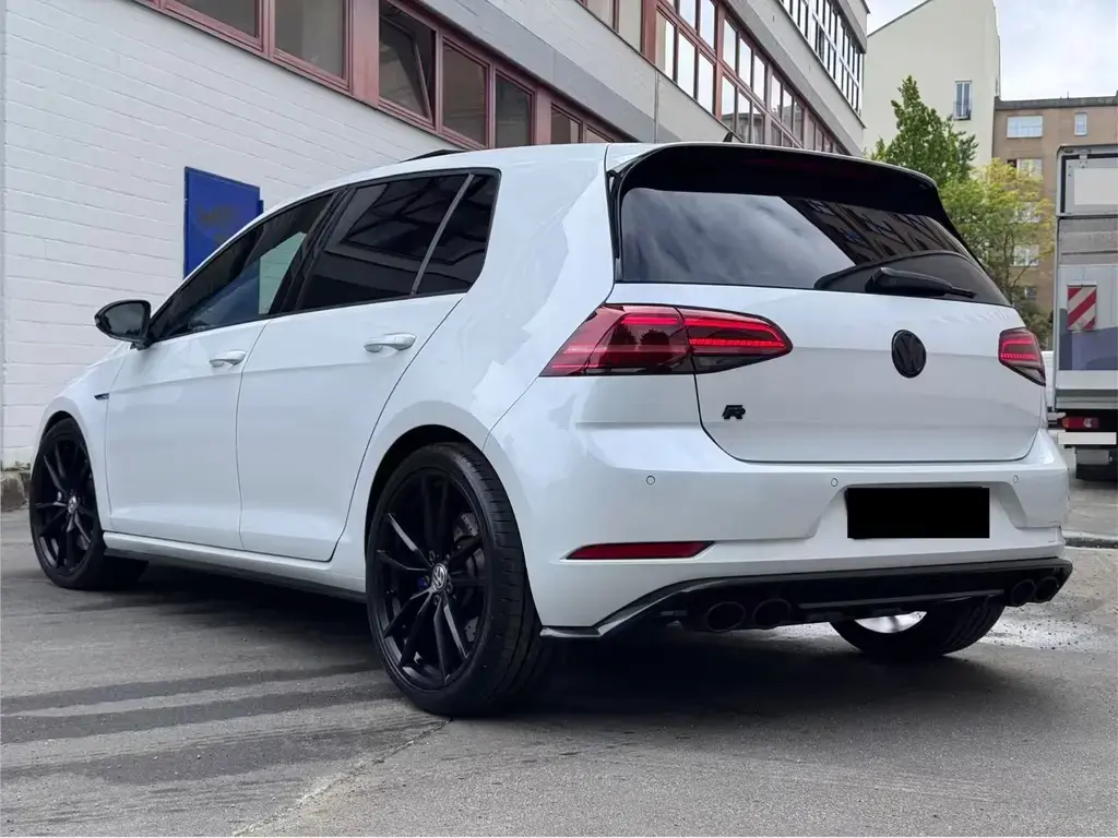 Main__Slider__Photo:Volkswagen Golf 7 R*BMT*4MOTION*R-CAM*SHZ*SCHIEB-D*PDC*XEN* 06/2019-1