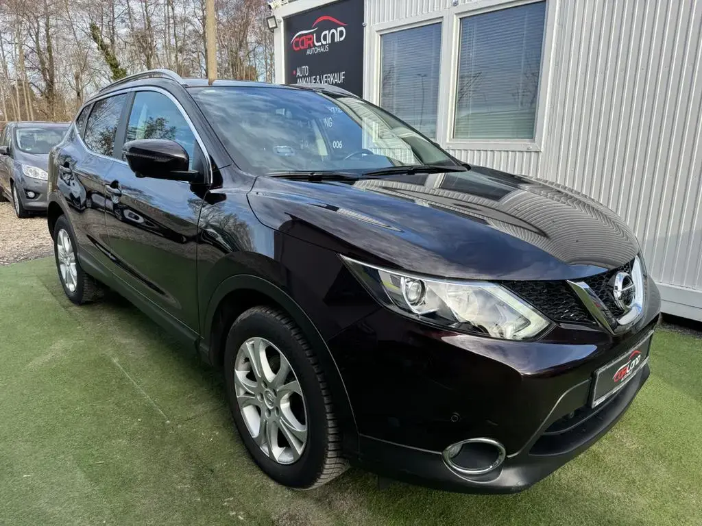 Main__Slider__Photo:Nissan Qashqai 360° Aut. -PANO-NAVI-1.Hand-Viele EXTRA! 10/2015-1