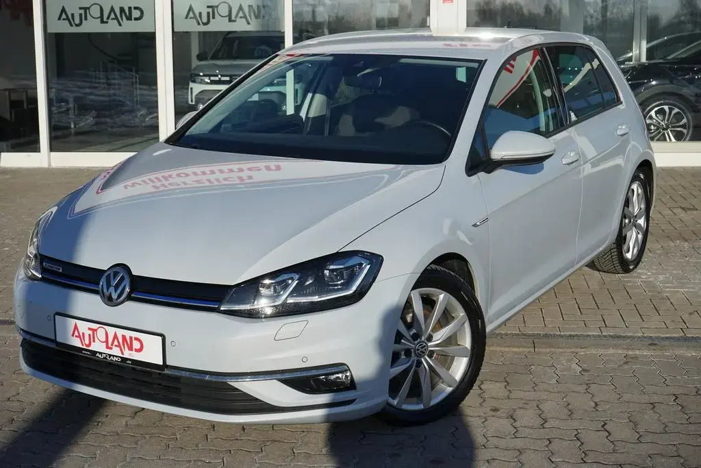 Main__Slider__Photo:Volkswagen Golf VII 1.5 TSI Highline DSG LED Navi DAB ACC 10/2018-1