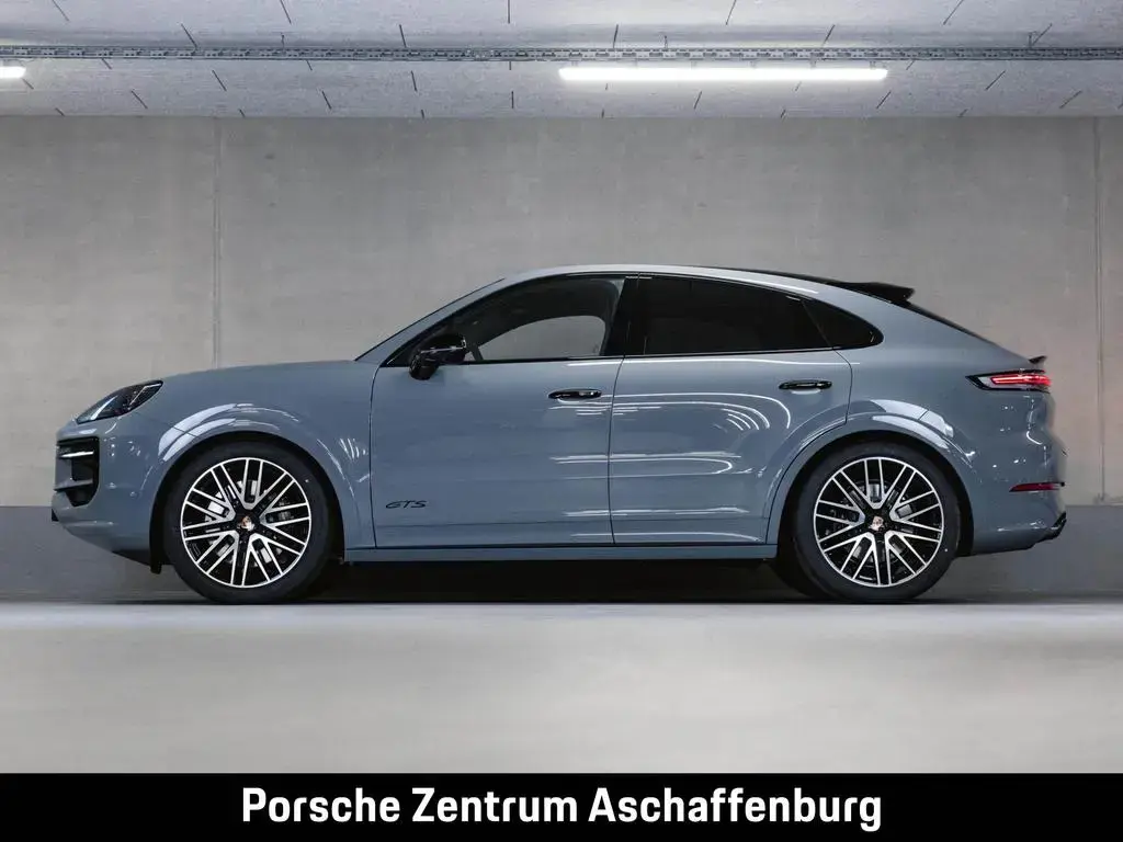 Main__Slider__Photo:Porsche Cayenne GTS Coupé Sport Design Paket null-1