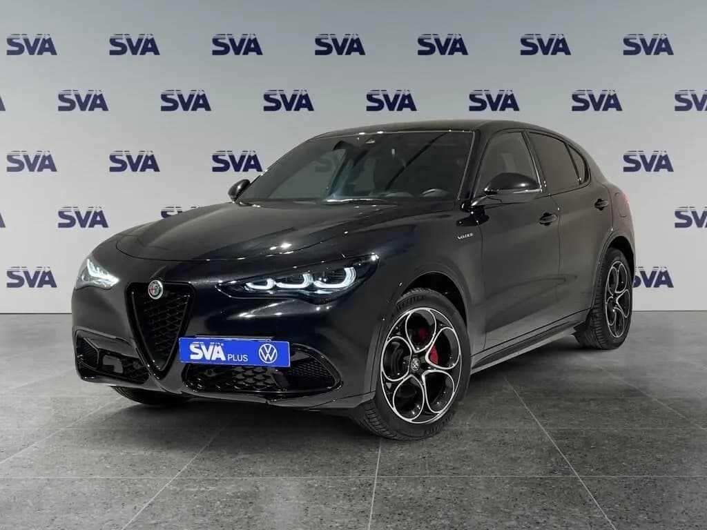 Main__Slider__Photo:Alfa Romeo Stelvio 2023 Q4 2.2D 210CV Autom. Vel 07/2023-0