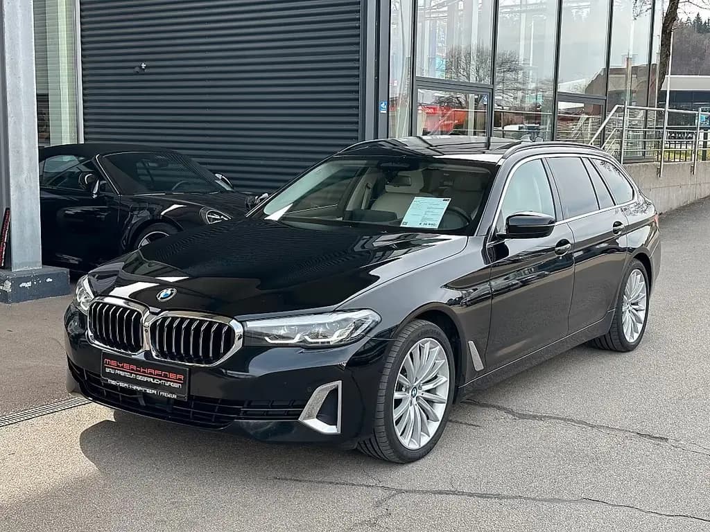 Main__Slider__Photo:BMW 5 Series 520d Touring xDrive Luxury Line Aut. / AHK / ... 01/2023-0