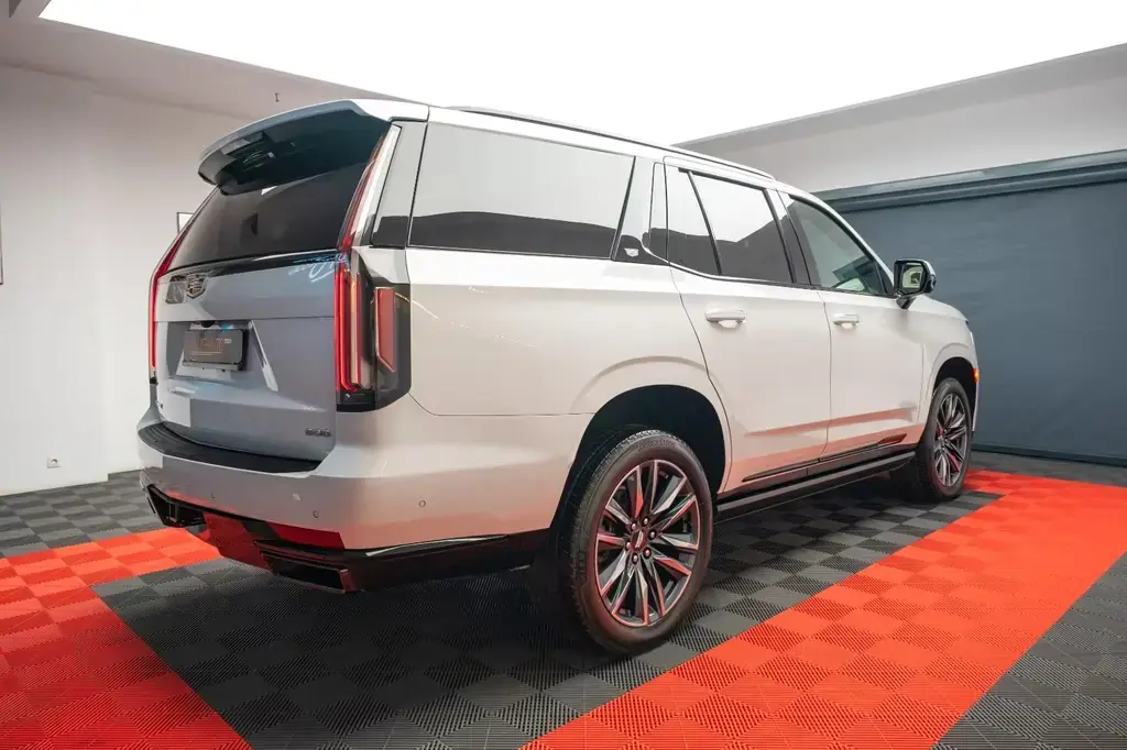 Main__Slider__Photo:Cadillac Escalade GMT K2XL Premium 06/2024-1