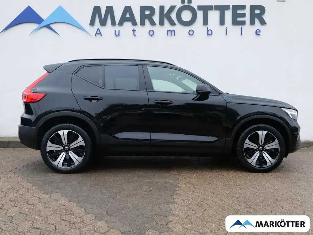 Main__Slider__Photo:Volvo XC40 P8 Core STHZ/CAM/Wärmepumpe/Google Service 01/2023-1
