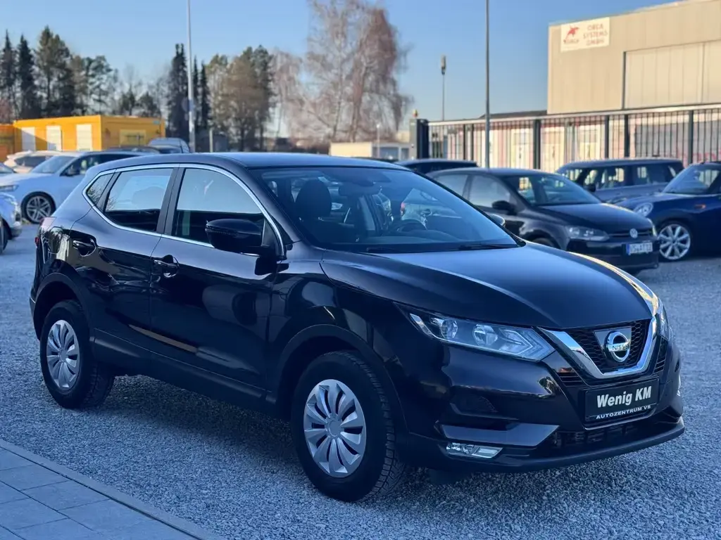 Main__Slider__Photo:Nissan Qashqai N-Connecta+Tempomat+TÜV NEU+Service NEU+ 09/2017-1