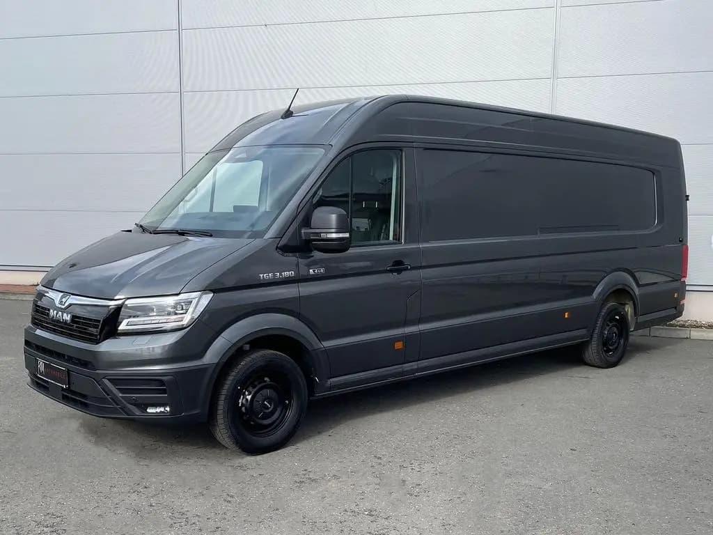 Main__Slider__Photo:MAN TGE 3.180 Kasten L5H3 4x4 ACC LED NAV SITZHZ 02/2026-0