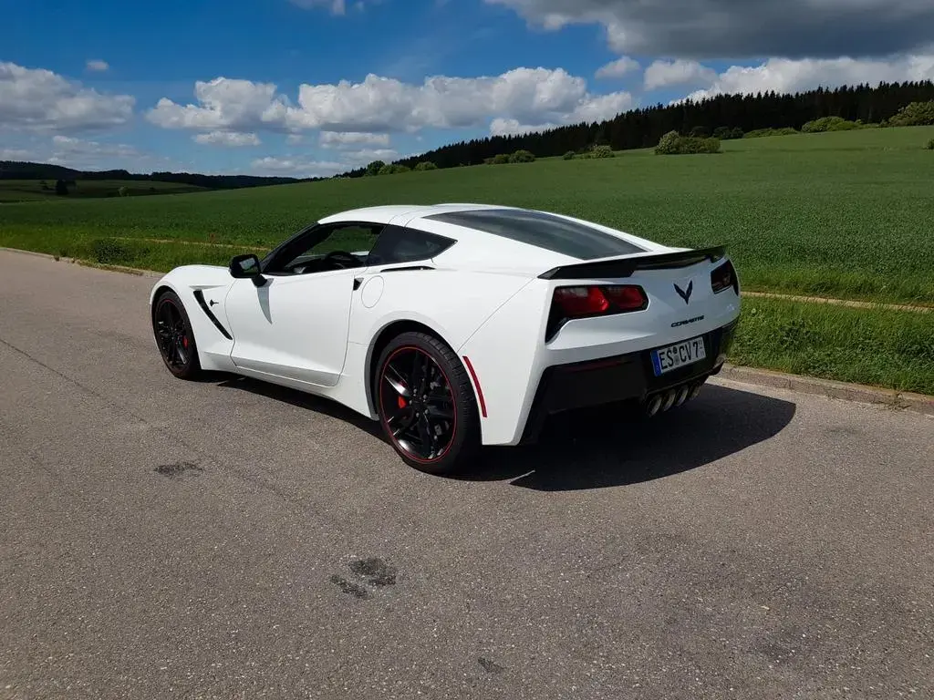 Main__Slider__Photo:Corvette C7 6.2 V8 AT8 Stingray Red Edition Stingray ... 08/2019-1