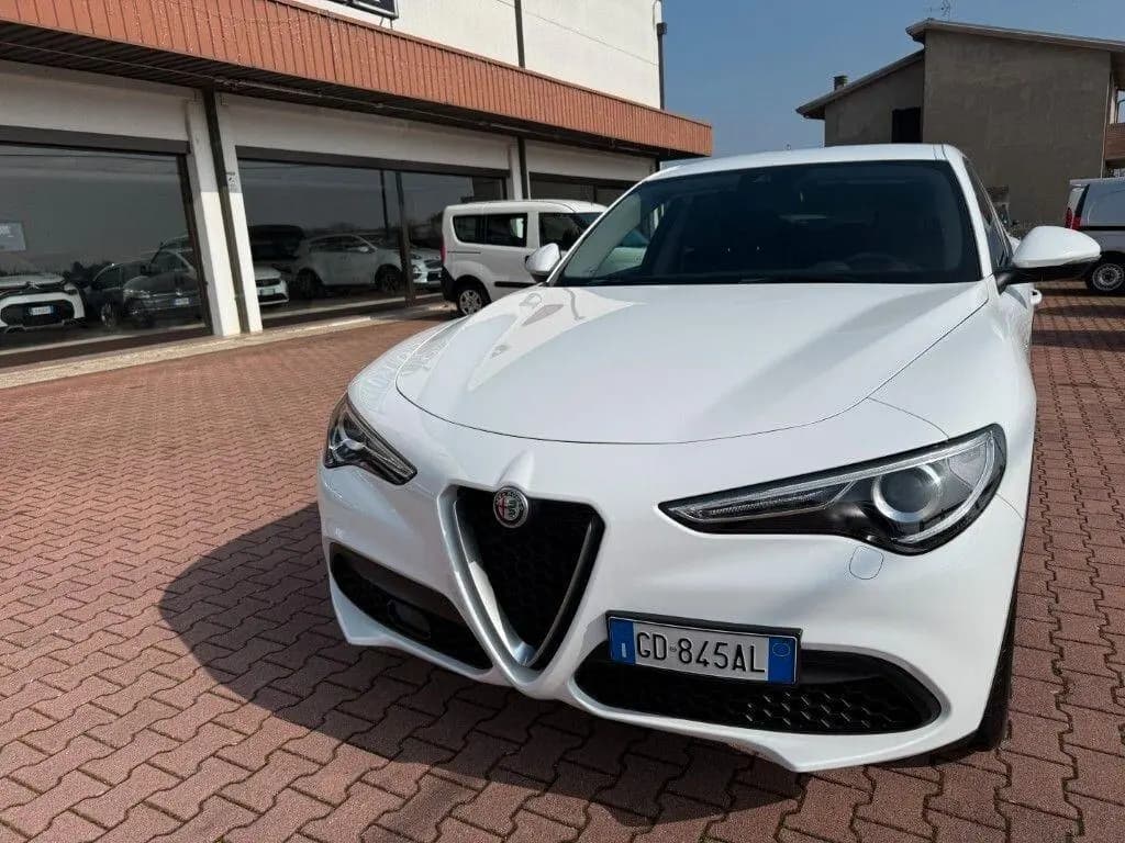Main__Slider__Photo:Alfa Romeo Stelvio 2.2 Turbodiesel 160 CV AT8 RW 11/2020-0