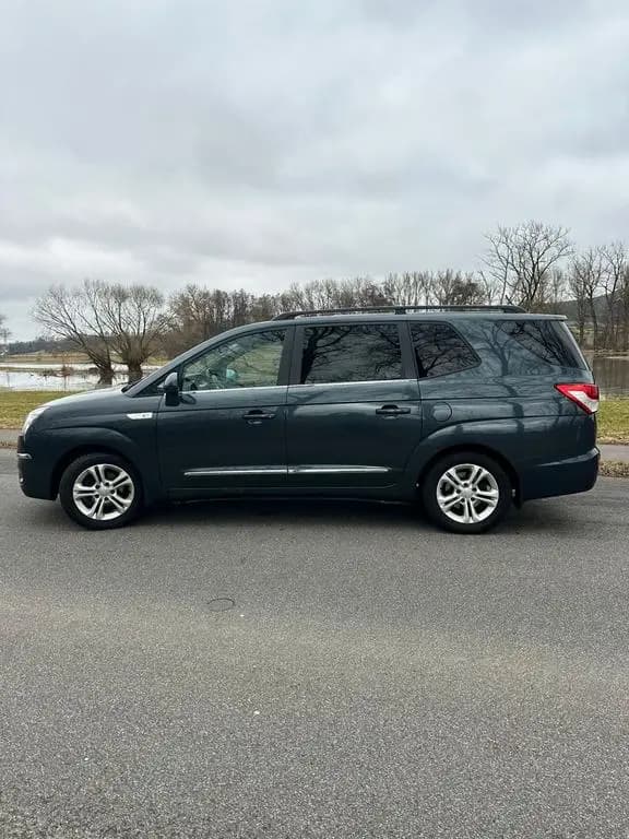 Main__Slider__Photo:Ssangyong Rodius 06/2018-0