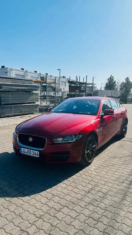 Main__Slider__Photo:Jaguar XE E-Performance 163PS Portfolio Portfolio 09/2015-0