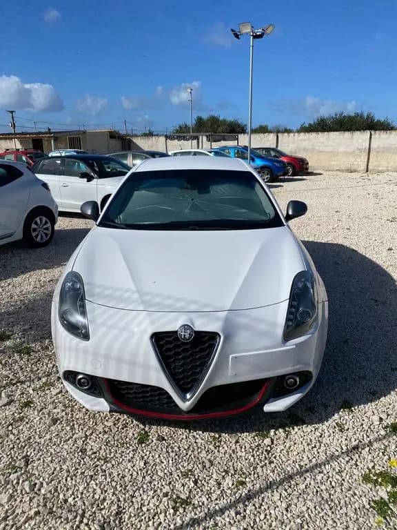 Main__Slider__Photo:Alfa Romeo Giulietta 1.6 JTDm 120 CV Super 02/2019-0