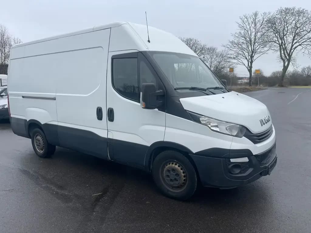 Main__Slider__Photo:Iveco ANDERE Daily Kasten HKa 35 S /KLIMA/ 09/2017-0