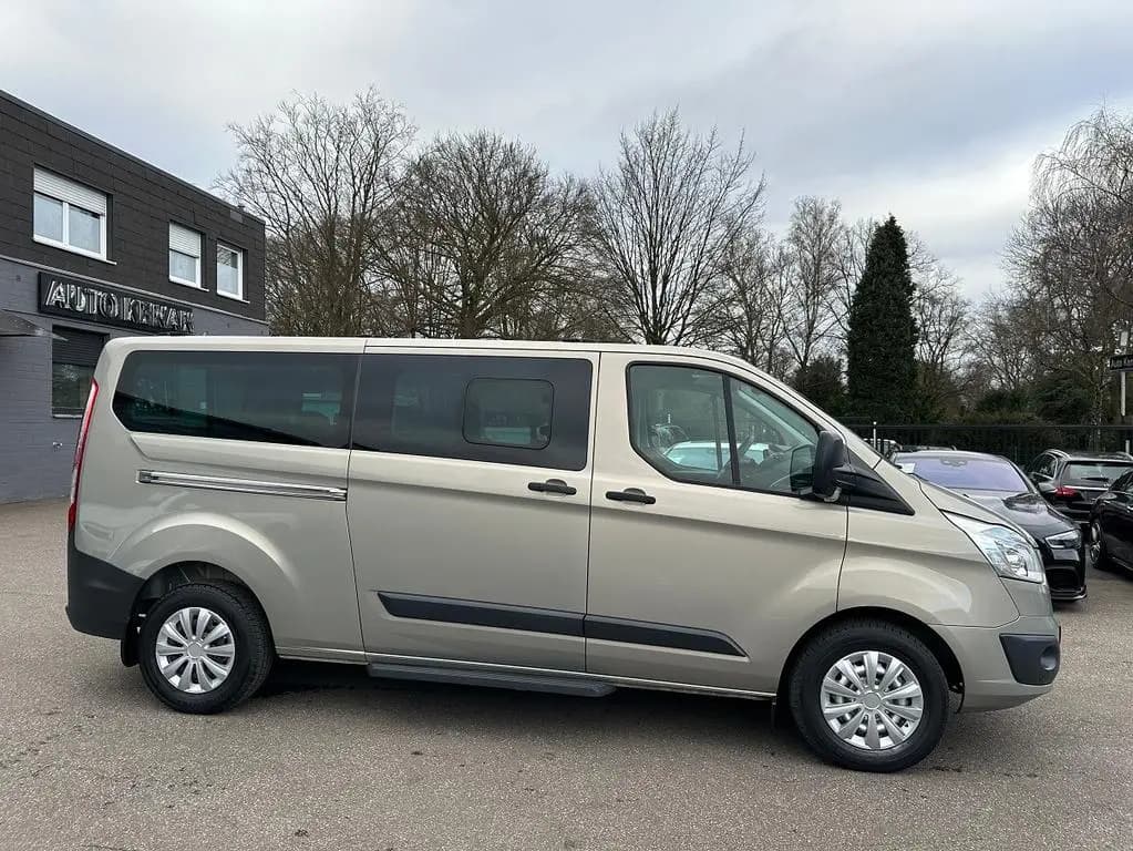 Main__Slider__Photo:Ford Tourneo Trend 9-Sitzer/Navi/Klima/PTS/DAB/TOP 08/2014-0