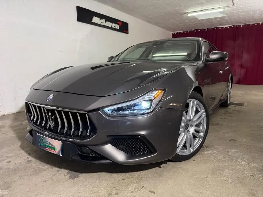 Main__Slider__Photo:Maserati Ghibli 3.0 V6 Gransport 11/2017-0