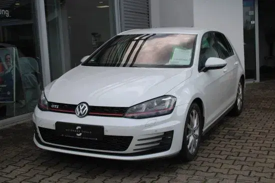 Main__Slider__Photo:Volkswagen Golf VII 2.0 GTI Performance DSG 5-Türen Navi 05/2017-1