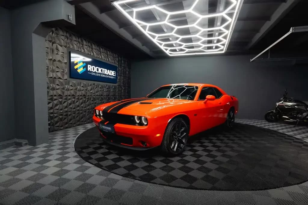 Main__Slider__Photo:Dodge Challenger 3.6 V6 GT SRT Styling *LED*1.Hand*19% 06/2023-0