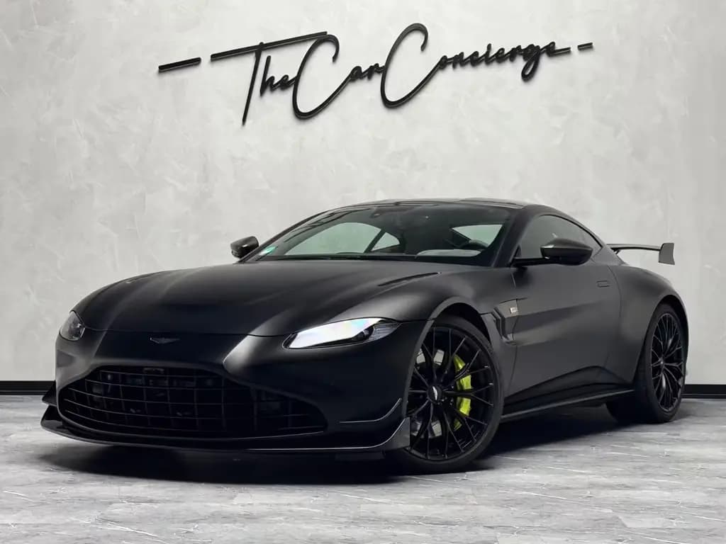 Main__Slider__Photo:Aston Martin V8 Vantage F1 Edition 360 CARBON AERO JET BLACK 10/2022-0