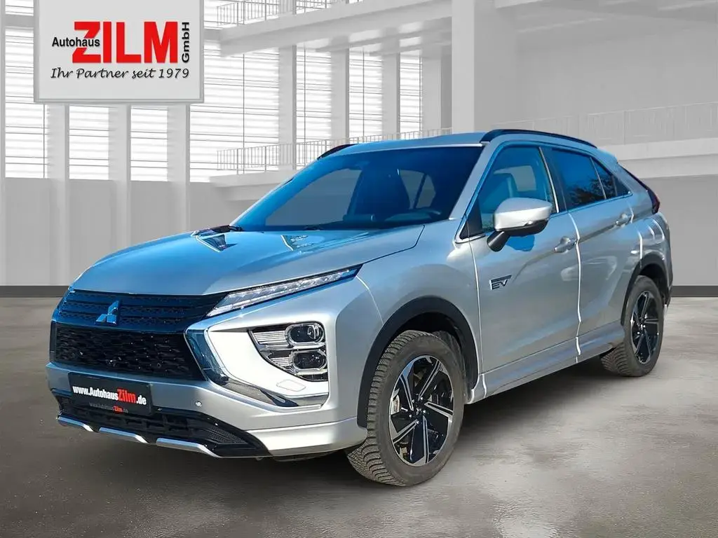 Main__Slider__Photo:Mitsubishi Eclipse Cross Plug-in Hybrid Select 4WD 12/2023-1