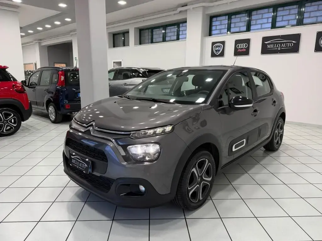 Main__Slider__Photo:Citroën C3 Citroen C3 BlueHDi 1.5cc 100cv S&S Shine 09/2022-1