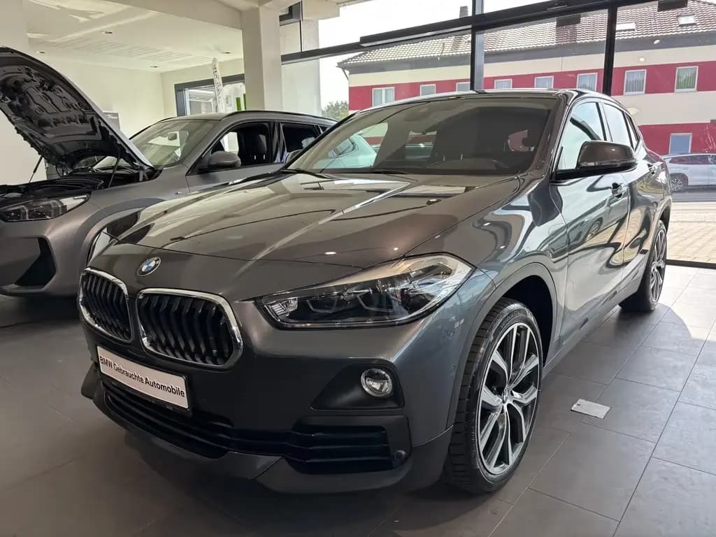 Main__Slider__Photo:BMW X2 xDrive20d Advantage Plus Head-Up HK HiFi DAB 08/2019-0