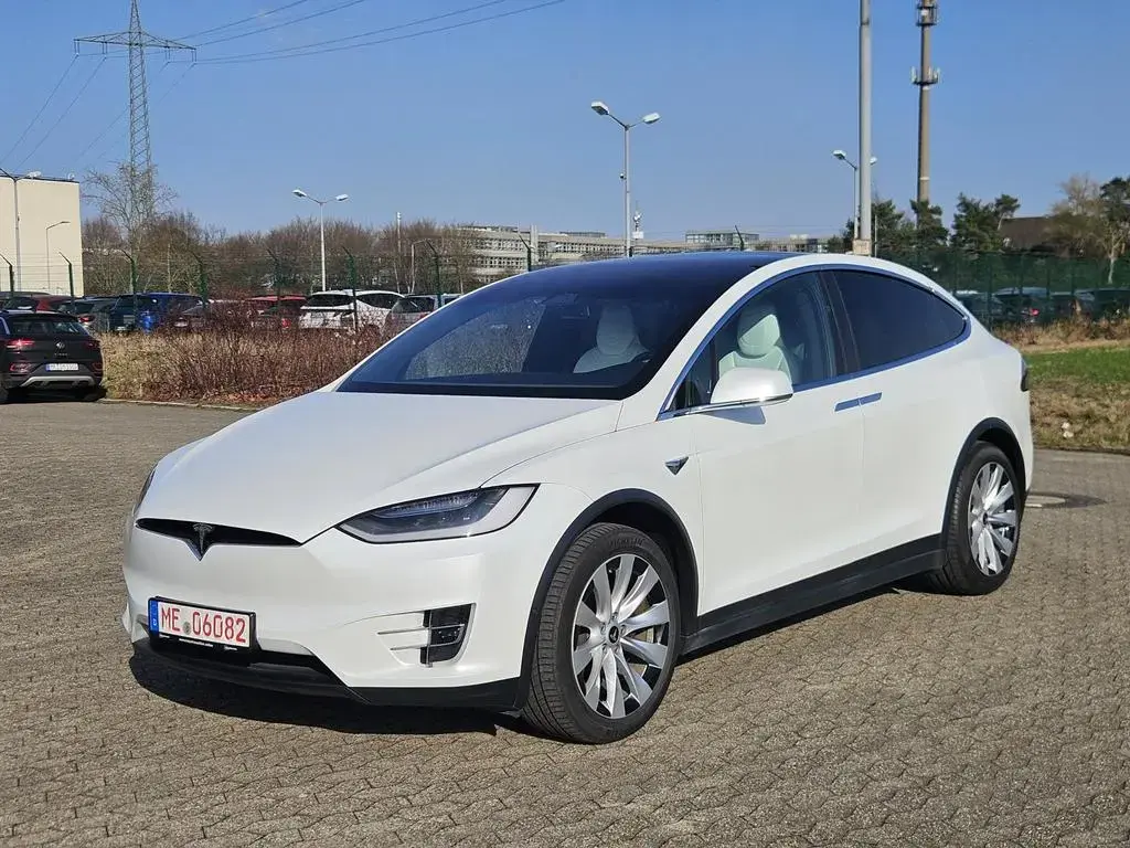 Main__Slider__Photo:Tesla Model X Long Range Raven 7-Sitzer 8-fach 12/2019-1