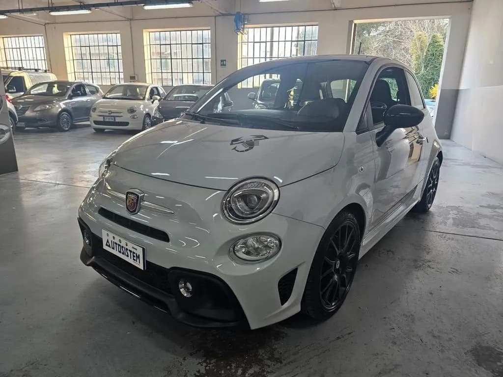 Main__Slider__Photo:Abarth 595 1.4 Turbo T-Jet 165 CV 06/2022-0