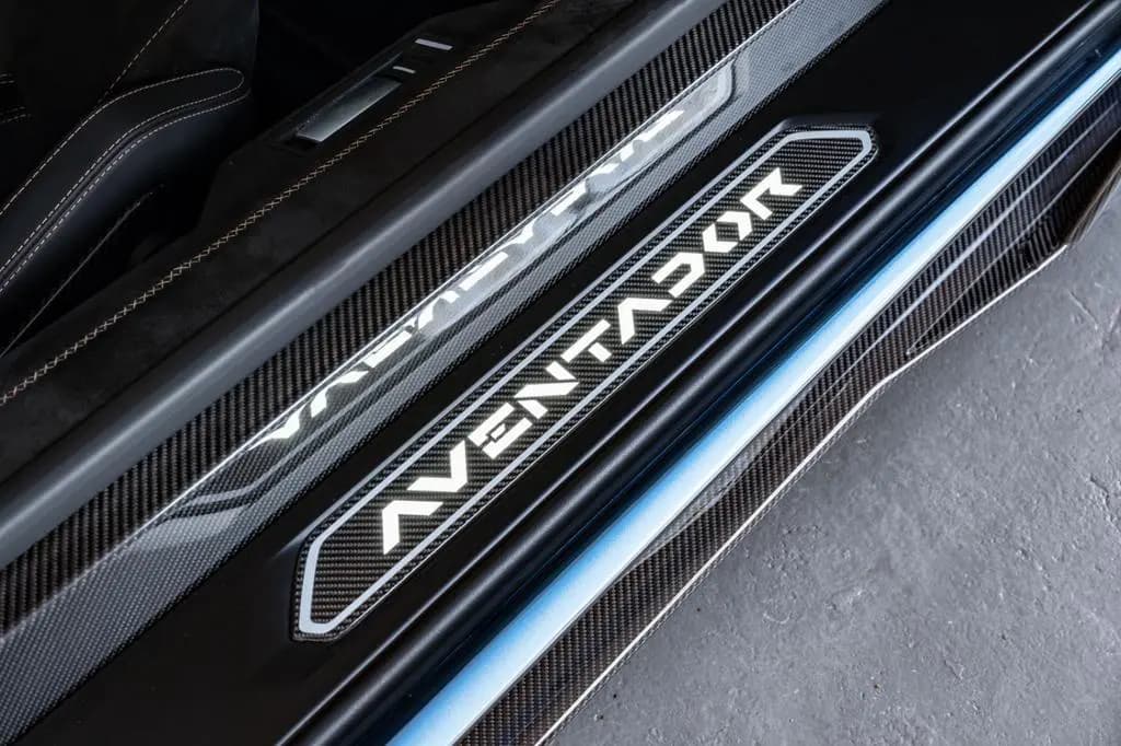 Main__Slider__Photo:Lamborghini Aventador Ultimae 06/2022-0