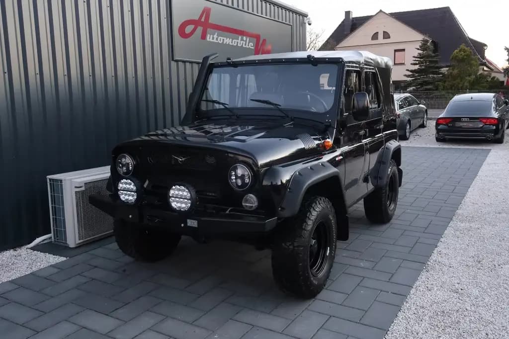 Main__Slider__Photo:Other Other UAZ Hunter Cabriolet 2.7/TOP-ZUSTAND !!!WINDE!!! 08/2020-0