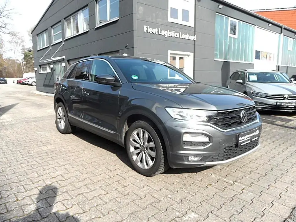 Main__Slider__Photo:Volkswagen T-Roc 1.5 TSI ACT OPF DSG Sport Nav/Klim/Kamera 01/2022-1