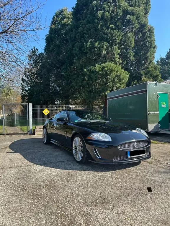 Main__Slider__Photo:Jaguar XKR 5.0 V8 Coupé mit R Bodykit 09/2011-0