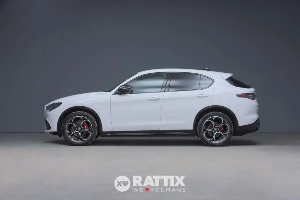Main__Slider__Photo:Alfa Romeo Stelvio 2.2 t 210CV Veloce Q4 Auto 04/2024-0