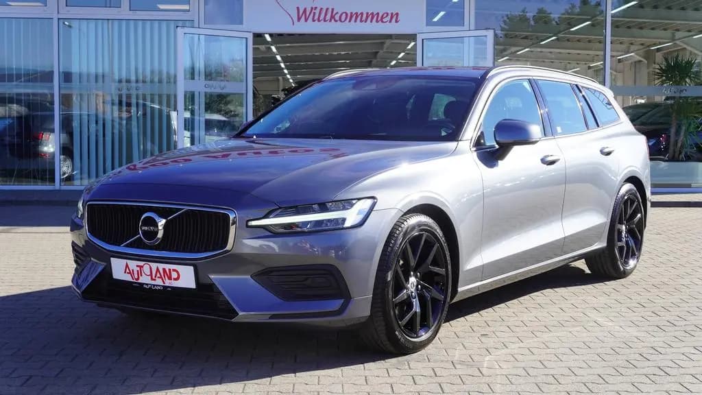 Main__Slider__Photo:Volvo V60 Kombi T5 Momentum LED Navi Kamera Leder AHK 07/2019-0