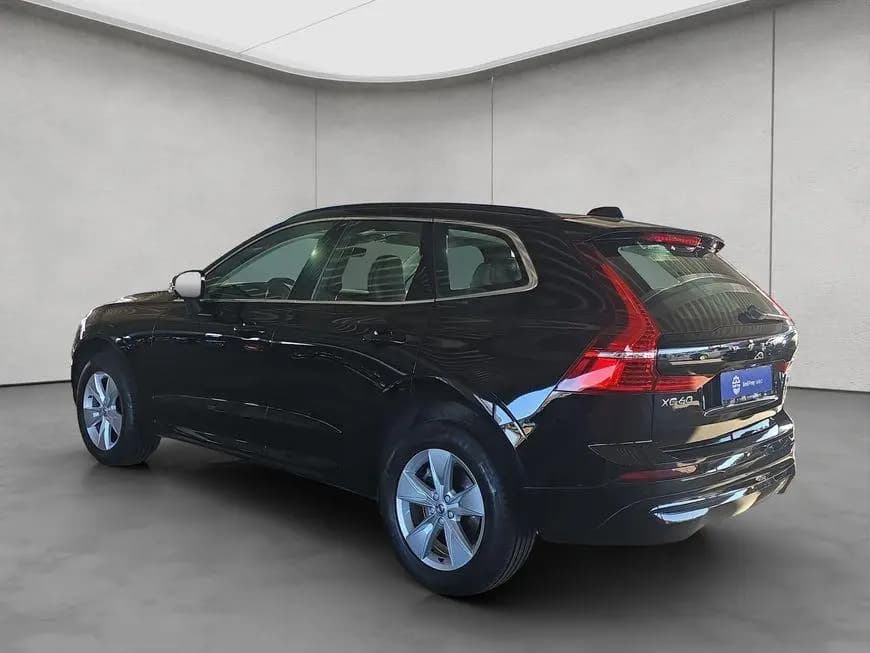 Main__Slider__Photo:Volvo XC60 B4 D Core 01/2023-0
