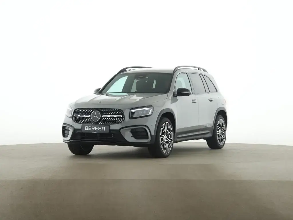 Main__Slider__Photo:Mercedes-Benz GLB 180 AMG Night MBUX Distronic Kamera LED Navi 01/2026-1