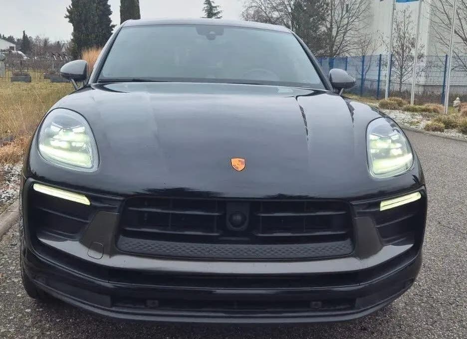 Main__Slider__Photo:Other Other Porsche Macan 2.0 T 09/2022-0