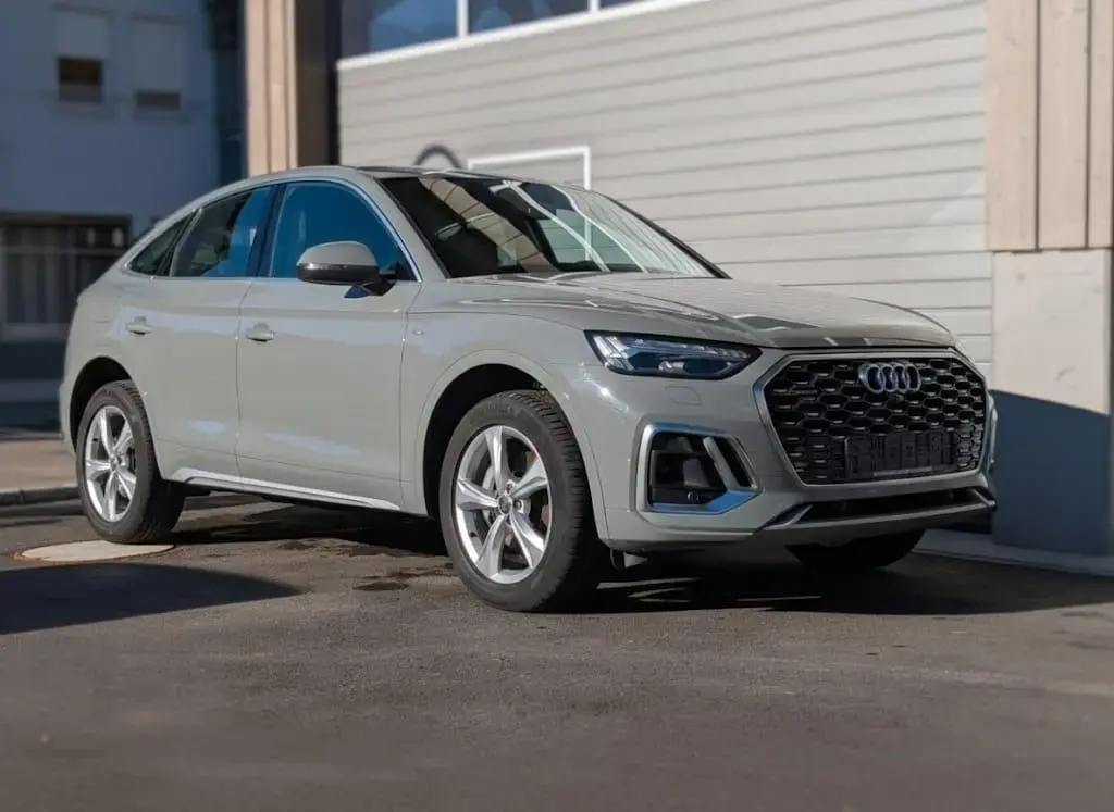 Main__Slider__Photo:Audi Q5 50 TDI tiptronic quattro S line Sportsback 08/2021-1