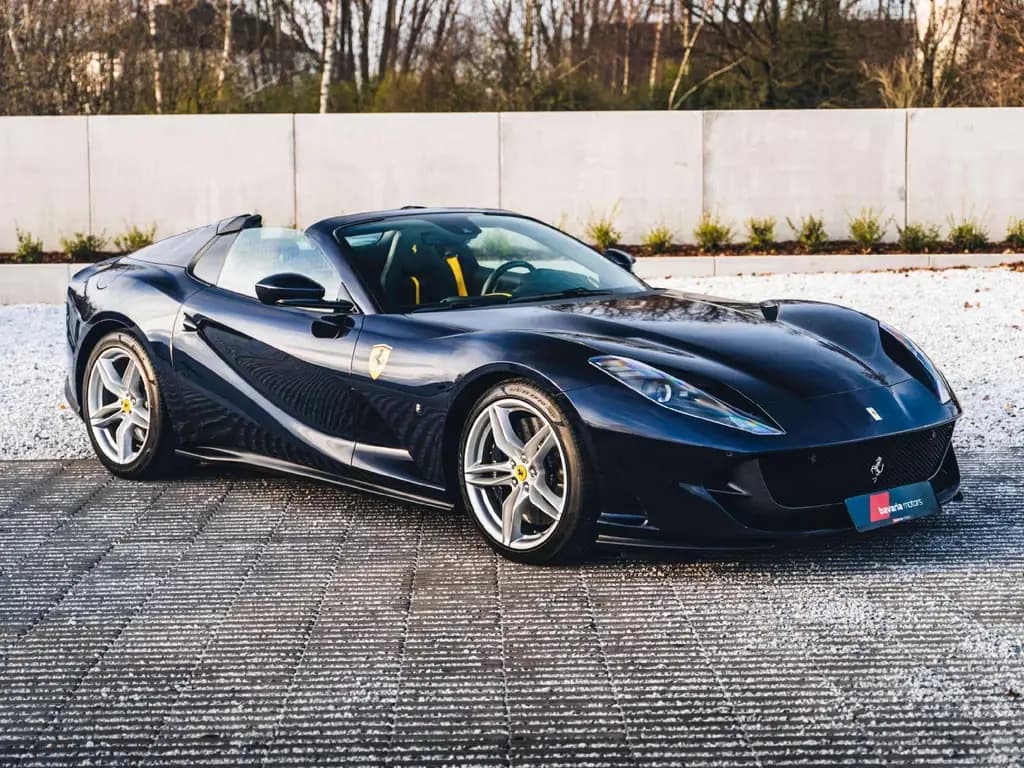 Main__Slider__Photo:Ferrari 812 GTS / Blu America / Carbon / Lift / Racing S 03/2021-0