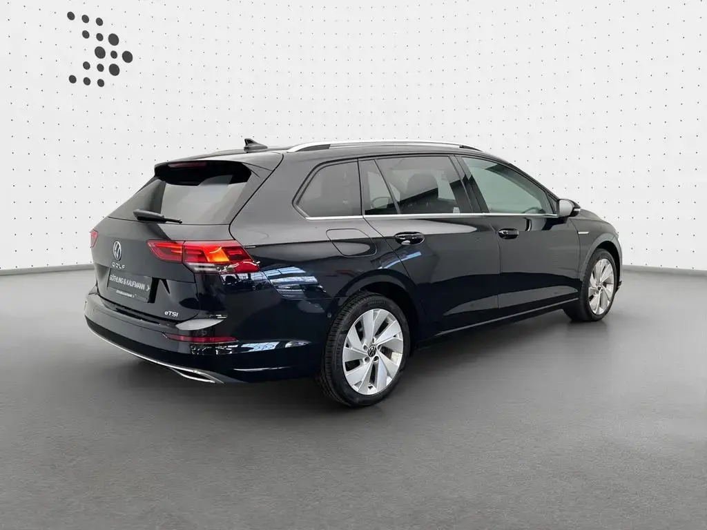 Main__Slider__Photo:Volkswagen Golf Variant Style 1.5 eTSI DSG*NAVI*STDHZG*AHK* 09/2022-1