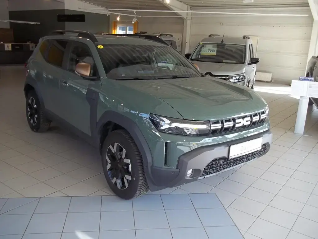Main__Slider__Photo:Dacia Duster III TCe 130 Extreme 4x4 05/2025-1