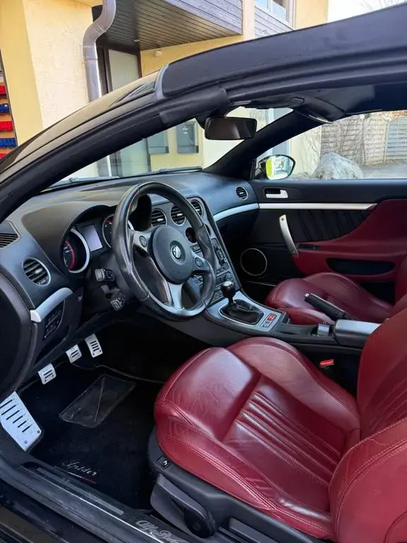 Main__Slider__Photo:Alfa Romeo Spider 2.4 JTDM 20V - 09/2010-1