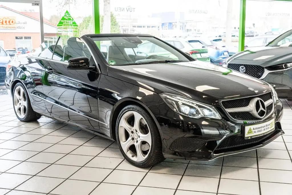 Main__Slider__Photo:Mercedes-Benz E-Class 200 Cabrio Automatik 184 PS LED Navi 04/2016-0