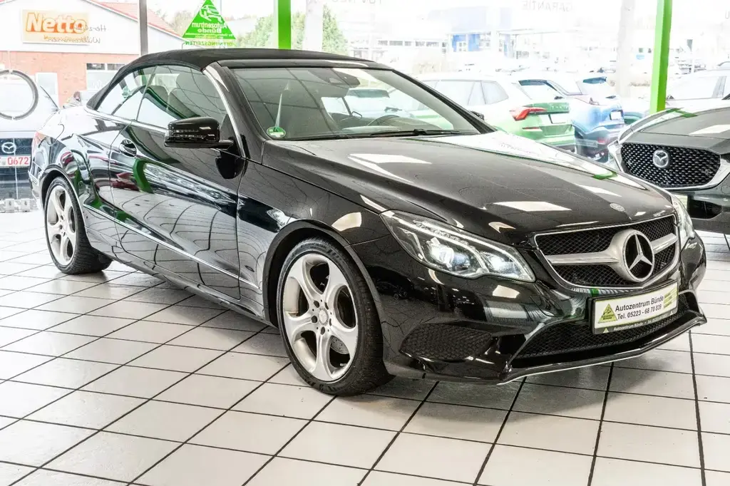 Main__Slider__Photo:Mercedes-Benz E-Class 200 Cabrio Automatik 184 PS LED Navi 04/2016-1