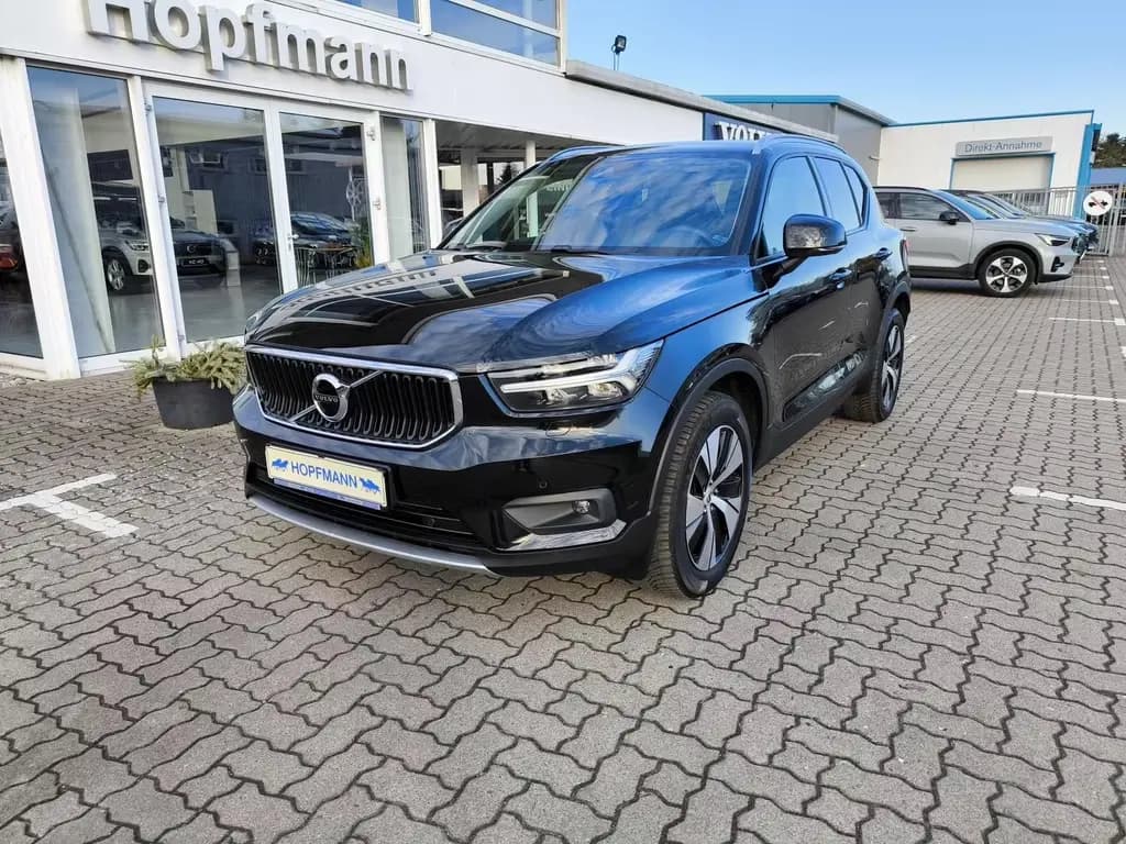Main__Slider__Photo:Volvo XC40 T3 Benzin Momentum Pro Navi / ACC / Kamera 09/2021-0