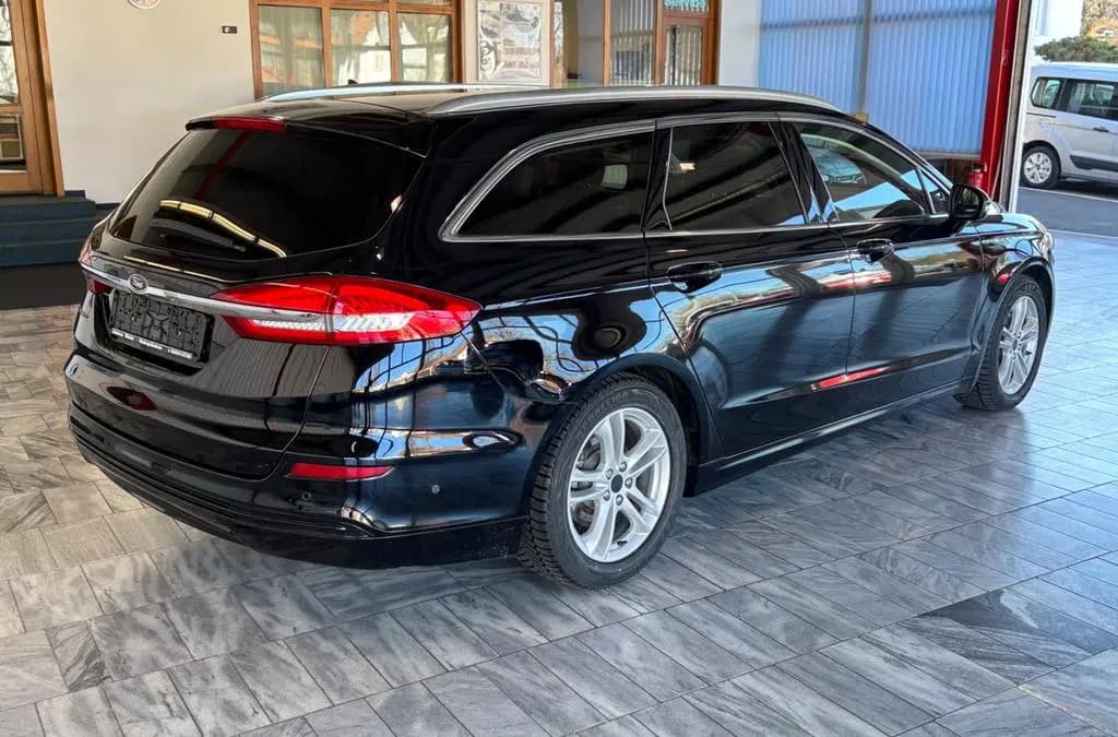 Main__Slider__Photo:Ford Mondeo Turnier Titanium LED*Kamera*Navi*AHK*Sony 10/2018-0