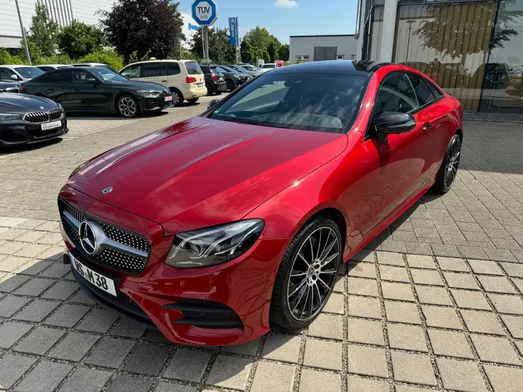 Main__Slider__Photo:Mercedes-Benz E-Class 400 4MATIC Coupé AMG Line | MB-Garantie 05/2018-1