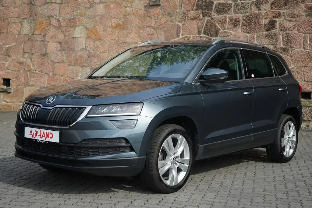 Main__Slider__Photo:Skoda Karoq 1.5 TSI Style DSG LED Navi ACC Sitzheizung 07/2019-1