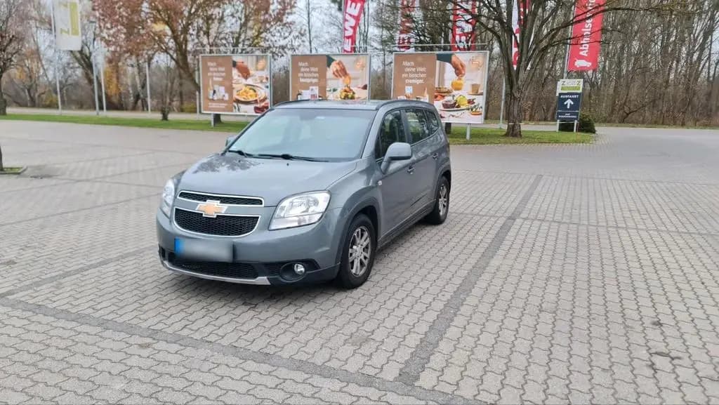 Main__Slider__Photo:Chevrolet Orlando 7-Sitzer | TÜV 08/2026 05/2011-0