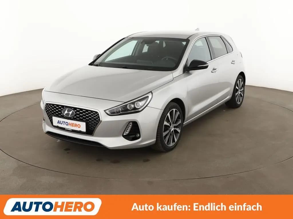Main__Slider__Photo:Hyundai i30 1.4 TGDI Intro*NAVI*CAM*AHK*PDC*SHZ*TEMPO* 01/2017-0