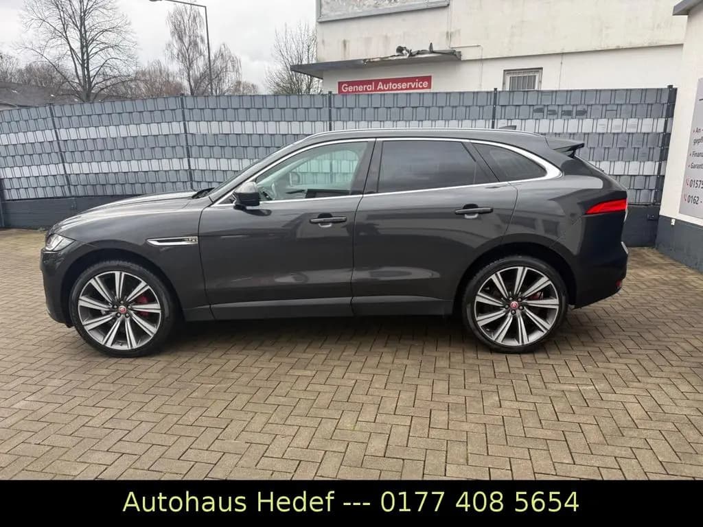 Main__Slider__Photo:Jaguar F-Pace F-PACE Portfolio AWD - PANAROMA - LEDER 06/2018-0